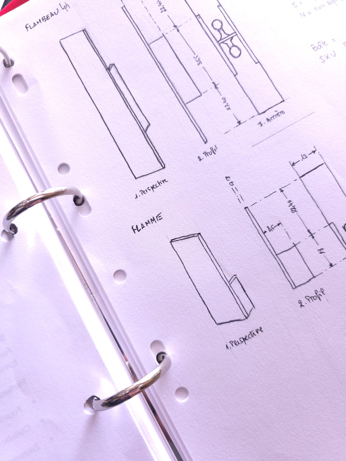 schémas de lampes Uphile prise dans un cahier de croquis